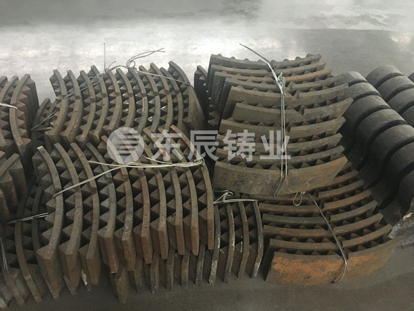 供應(yīng)上海破碎機(jī)配件現(xiàn)場